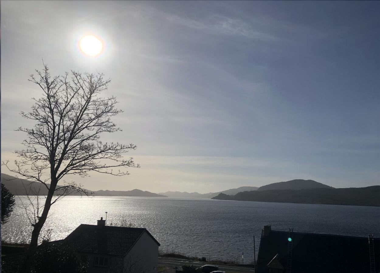Water View Villa Cairndow Bagian luar foto