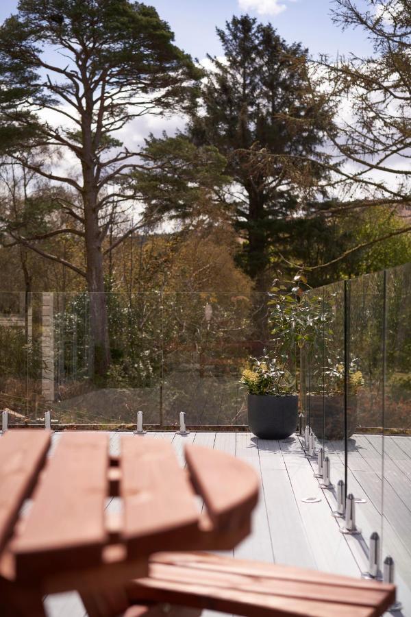 Water View Villa Cairndow Bagian luar foto